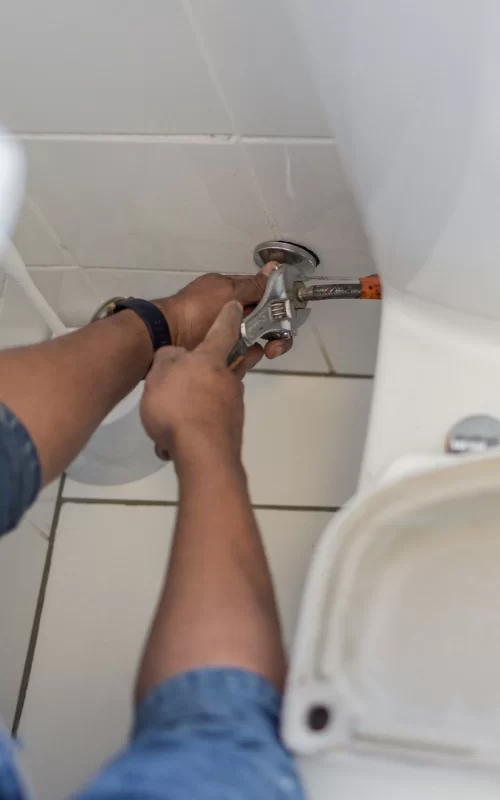 Remplacement robinet arrêt de chasse d'eau WC