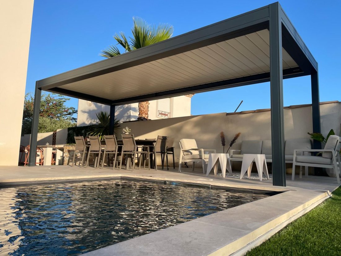Installation de pergola sur mesure à Nîmes
