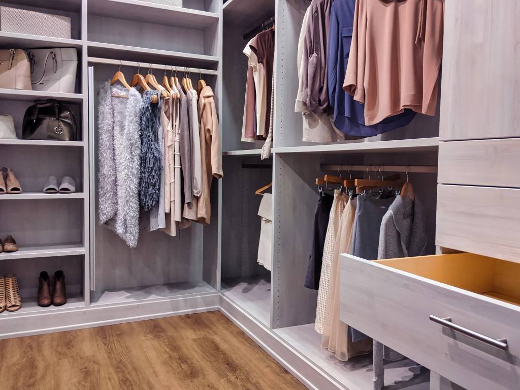 Am&eacute;nagement int&eacute;rieur dressing
